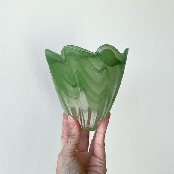 Vintage Other - Vintage Green Art Glass Vase Decor